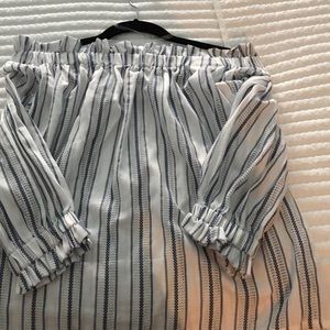 Blouse light blue and white